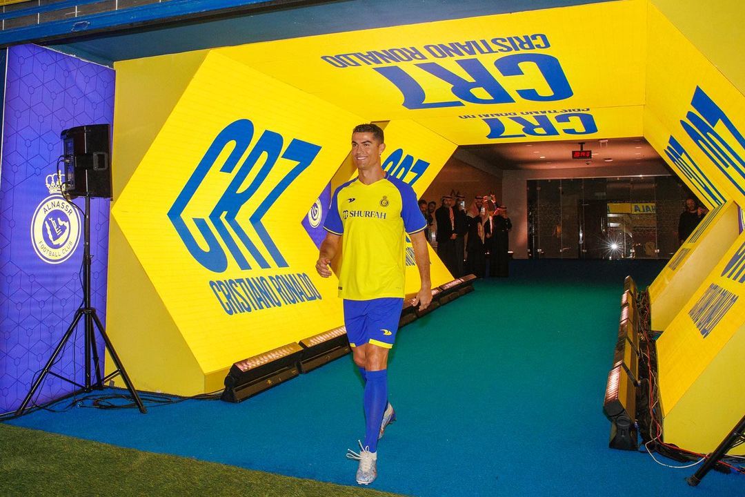 Cristiano Ronaldo's Al-Nassr Jersey Fetches Record $125,000 in High-Stakes Auction